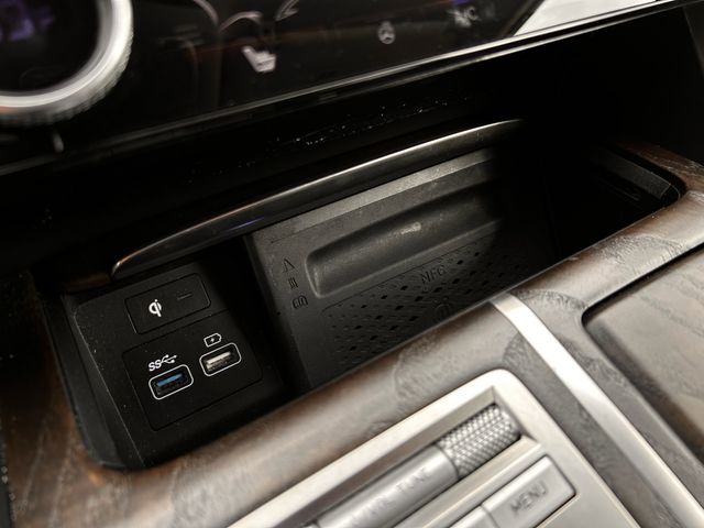 Used 2024 White Genesis 2.5T image 22