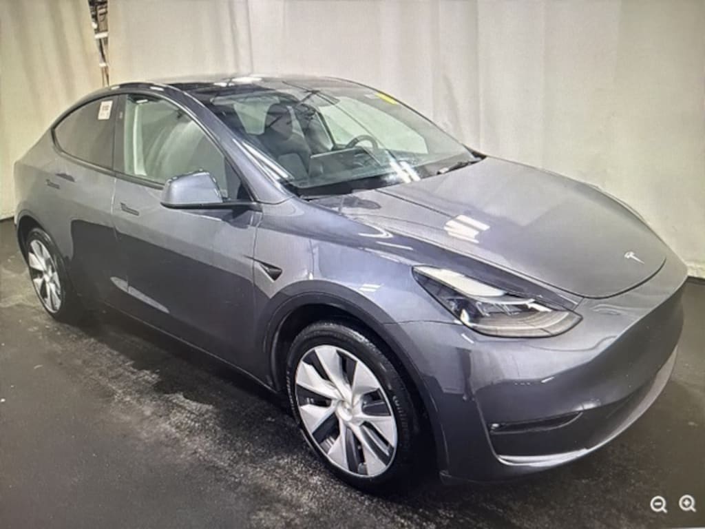 Used 2023 Tesla Model Y Long Range SUV