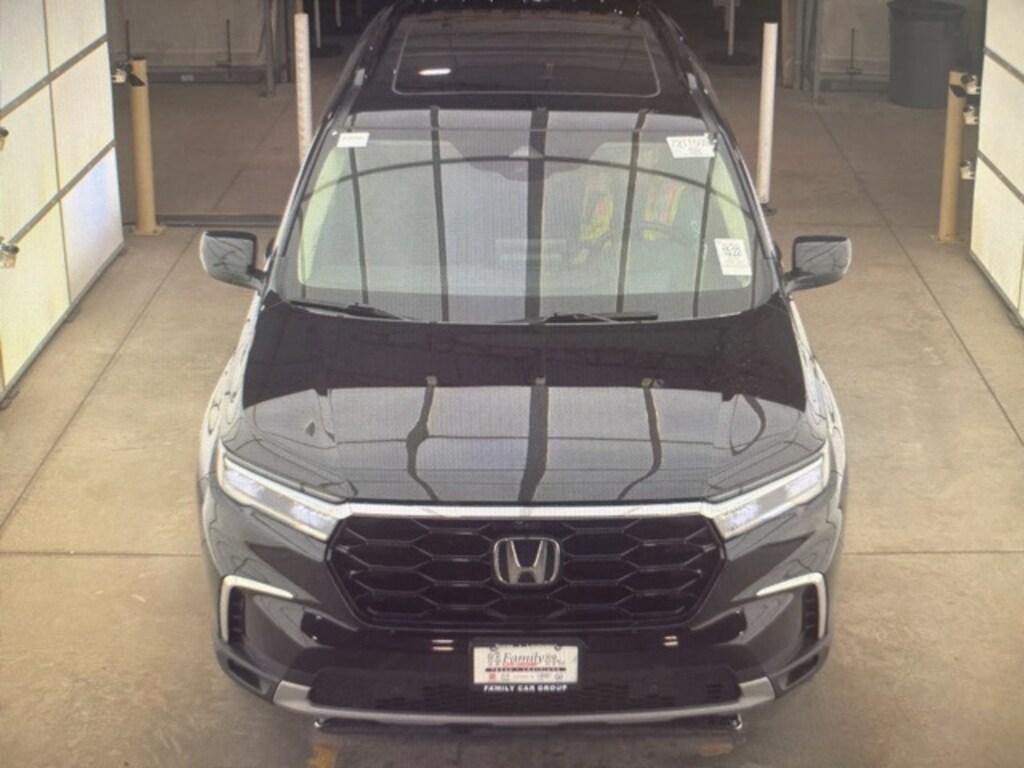 Used 2024 Honda Pilot Elite SUV