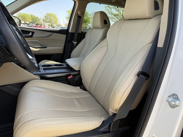 Certified Used 2025 Platinum White Pearl Acura Technology Package image 23