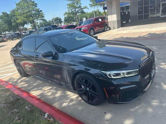 2022 BMW 7 Series 750i xDrive's photo