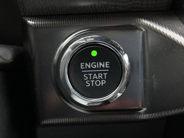 Used 2023 Oxford White Ford Platinum image 26