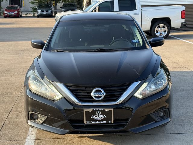 Used 2017 Super Black Nissan 2.5 SR image 7