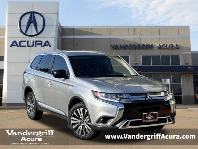 2019 Mitsubishi Outlander ES FWD's photo