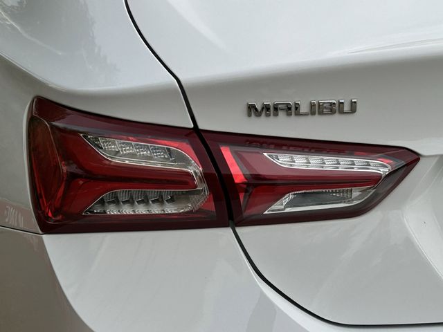 Used 2020 Summit White Chevrolet LT image 7