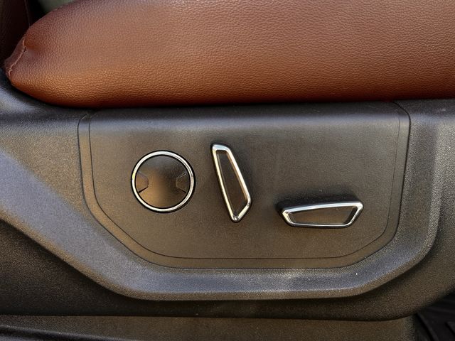 Used 2022 Agate Black Metallic Ford Limited image 29