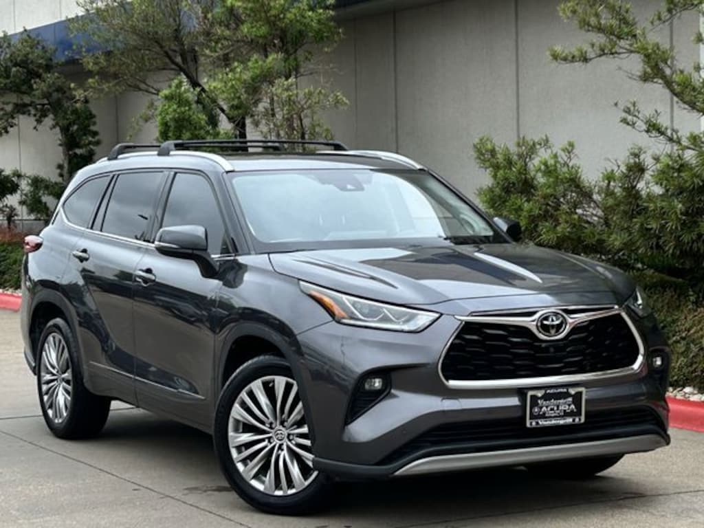 Used 2022 Toyota Highlander Platinum SUV