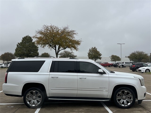 2016 Gmc Yukon XL Denali photo 2
