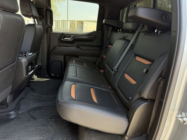 Used 2023 Sterling Metallic GMC AT4 image 28