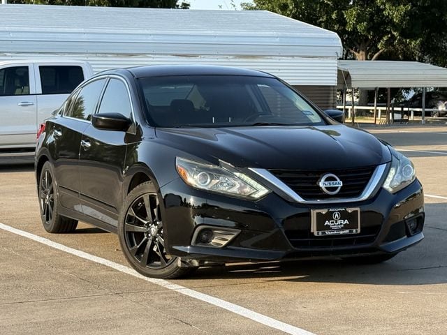 Used 2017 Super Black Nissan 2.5 SR image 2