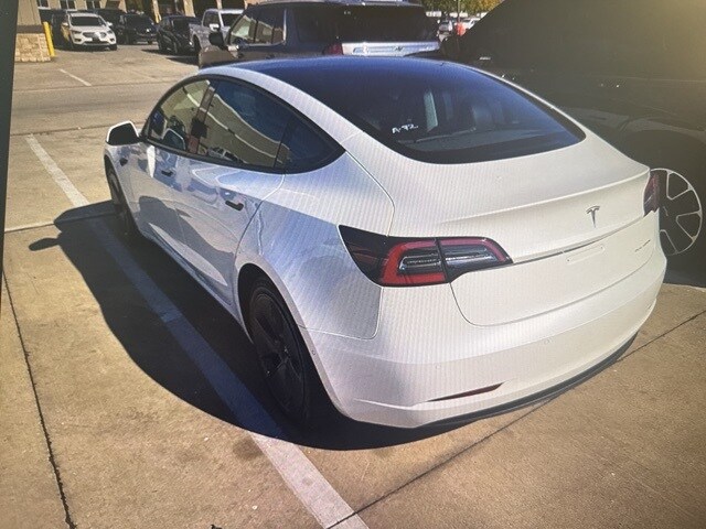 2022 Tesla Model 3 Long Range photo 3