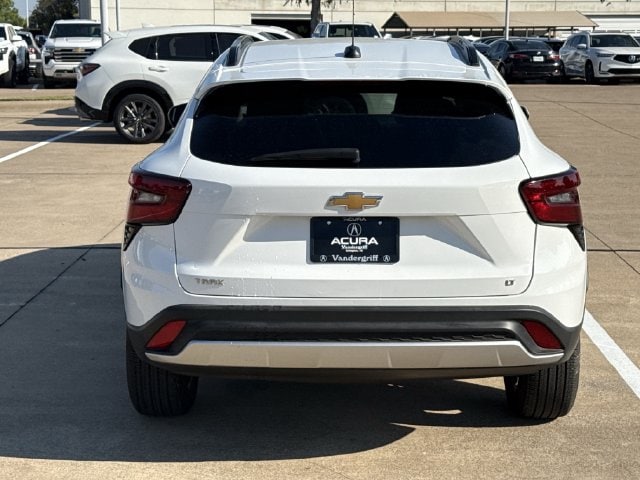Used 2026 Summit White Chevrolet LT image 5