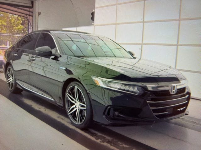 2022 Honda Accord Hybrid Touring's photo