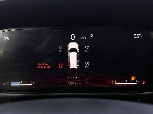 Used 2022 Diamond Black Crystal Pearlcoat Jeep Series II image 14