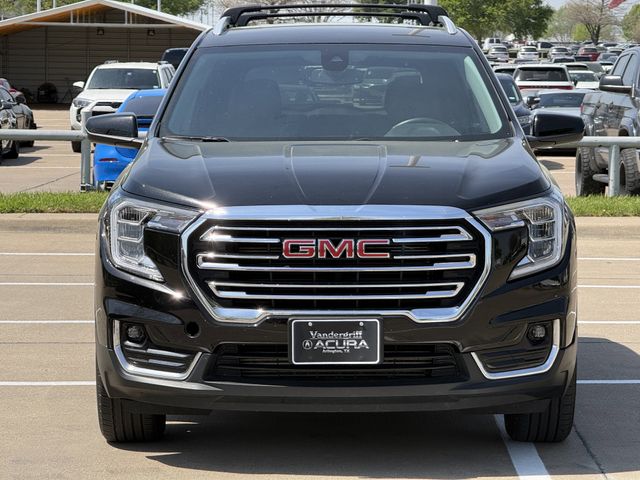 Used 2024 Ebony Twilight Metallic GMC SLT image 8