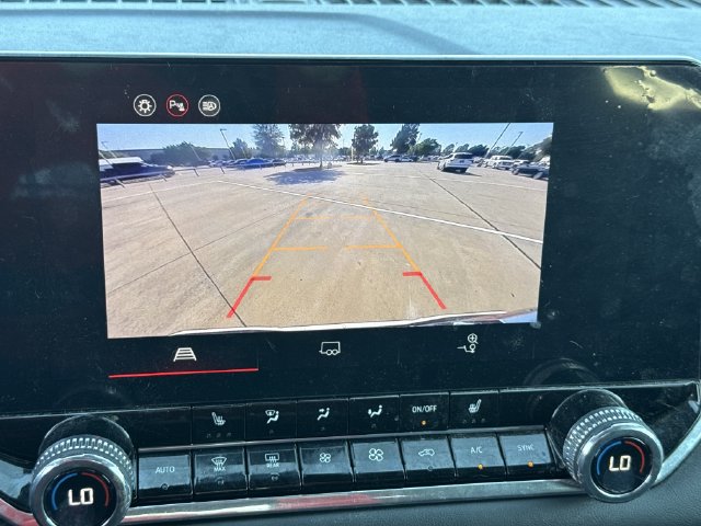 Used 2024 Summit White GMC Elevation image 17