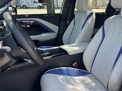 Used 2025 Platinum White Pearl Acura A-Spec Package image 27