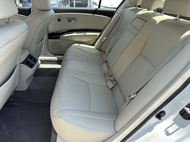 Used 2017 Bellanova White Pearl Acura Base image 26