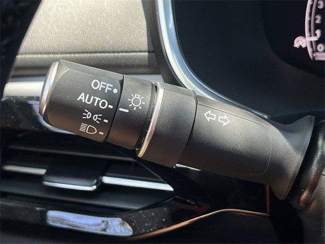 Used 2026 Solar Silver Metallic Acura Technology Package image 23