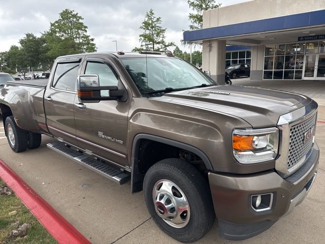2015 GMC Sierra 4WD Crew Cab Standard Box SRW's photo