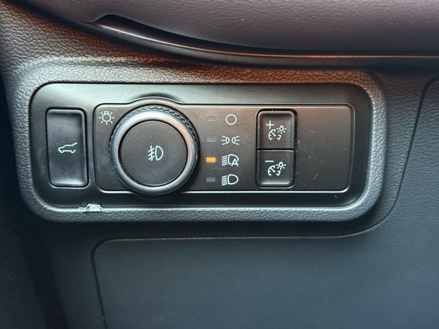 Used 2025 Agate Black Metallic Ford Platinum image 21