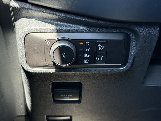 Used 2025 Azure Gray Metallic Ford Heritage Edition image 21
