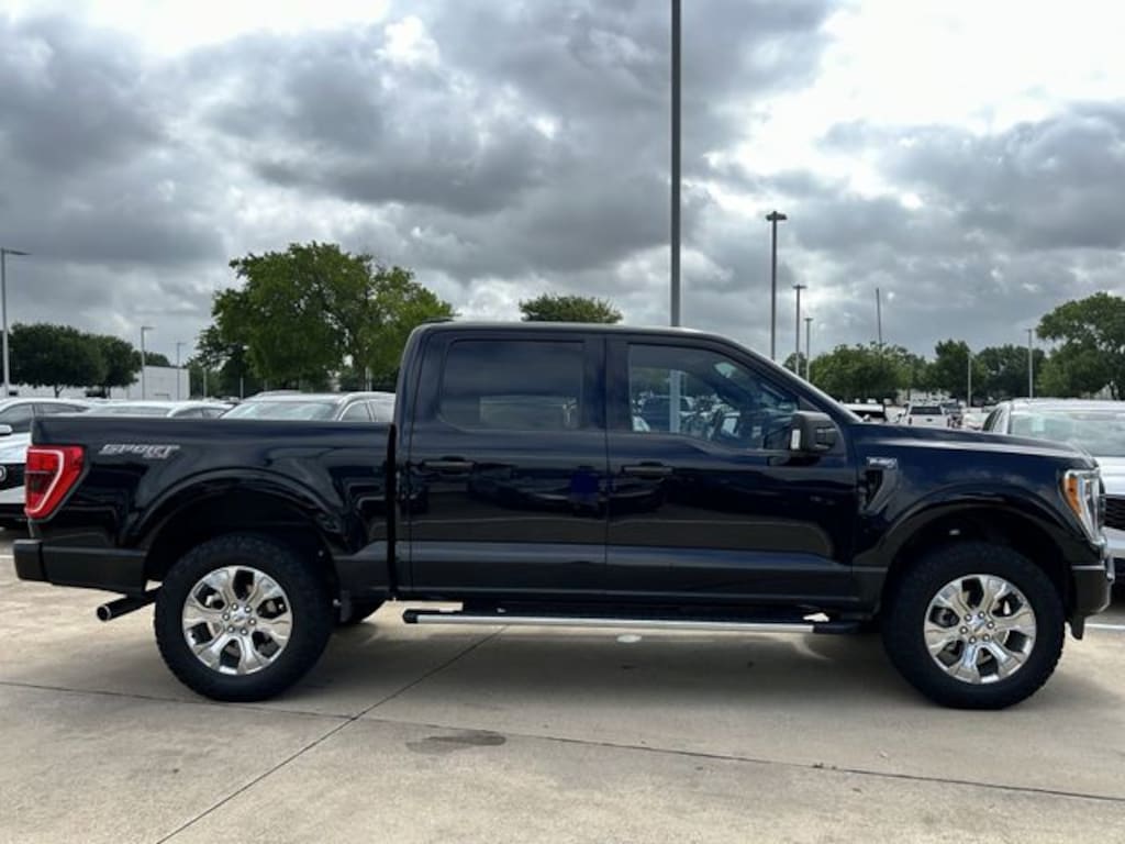 Used 2022 Ford F-150 XLT Truck SuperCrew Cab