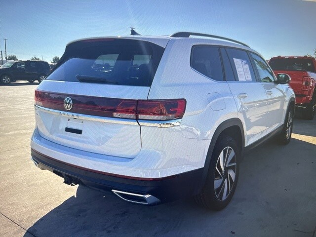 2024 Volkswagen Atlas SE Technology photo 4