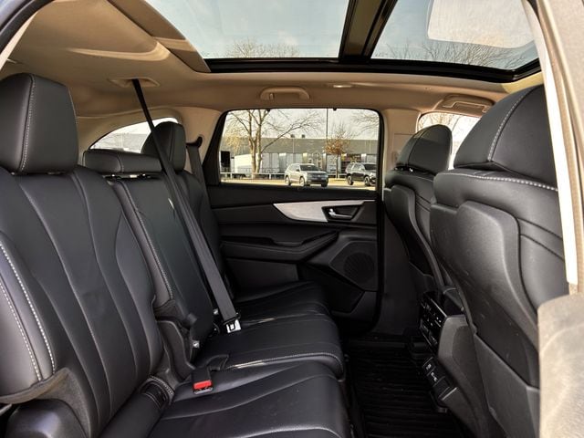 Certified Used 2024 Liquid Carbon Metallic Acura Technology image 31