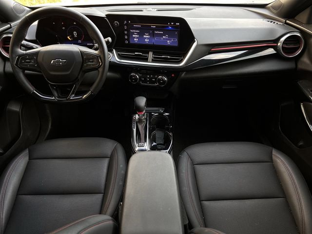 Used 2024 Summit White Chevrolet 2RS image 12