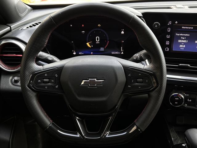 Used 2024 Summit White Chevrolet 2RS image 14