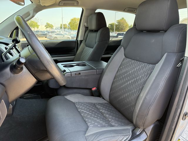 Used 2020 Cement Toyota SR5 image 23