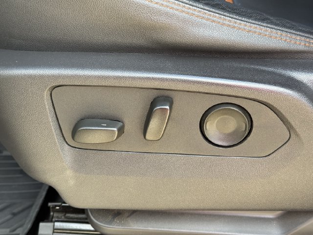 Used 2024 Onyx Black GMC AT4 image 23