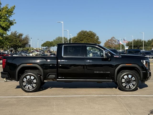 Used 2024 Onyx Black GMC Denali image 3