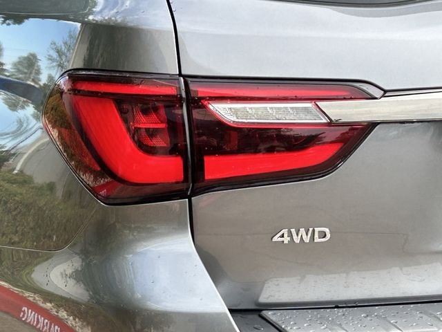 Used 2021 Graphite Shadow INFINITI Premium Select image 7