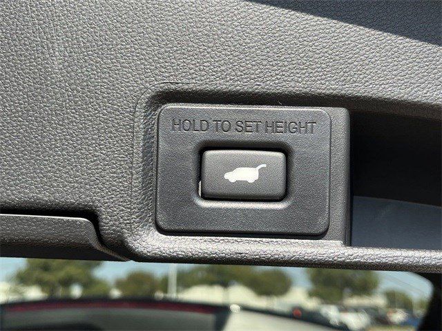 Used 2025 Majestic Black Pearl Acura Technology Package image 34