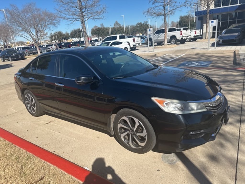 Used 2017 Honda Accord EX Sedan