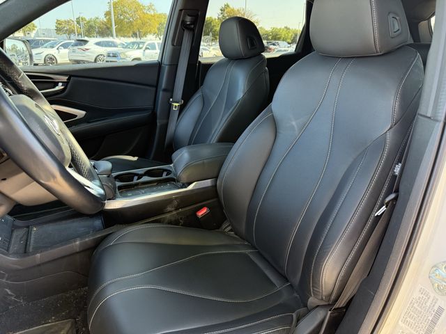 Certified Used 2025 Platinum White Pearl Acura Base image 25