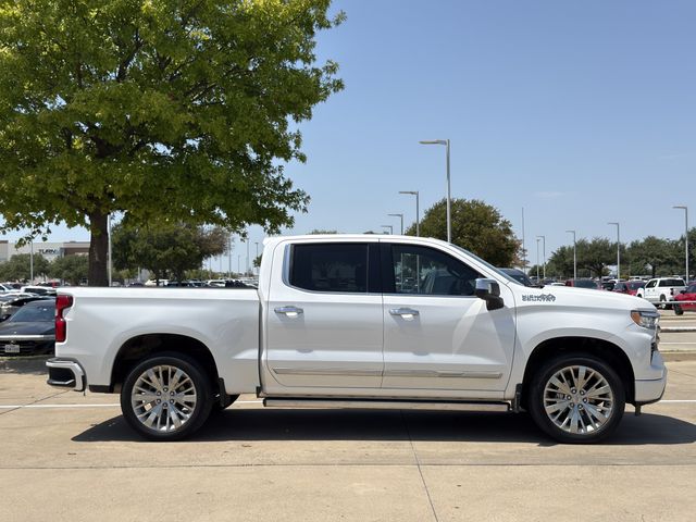Used 2023 Iridescent Pearl Tricoat Chevrolet High Country image 3