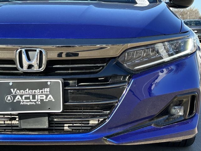 Used 2022 Still Night Pearl Honda Sport image 10