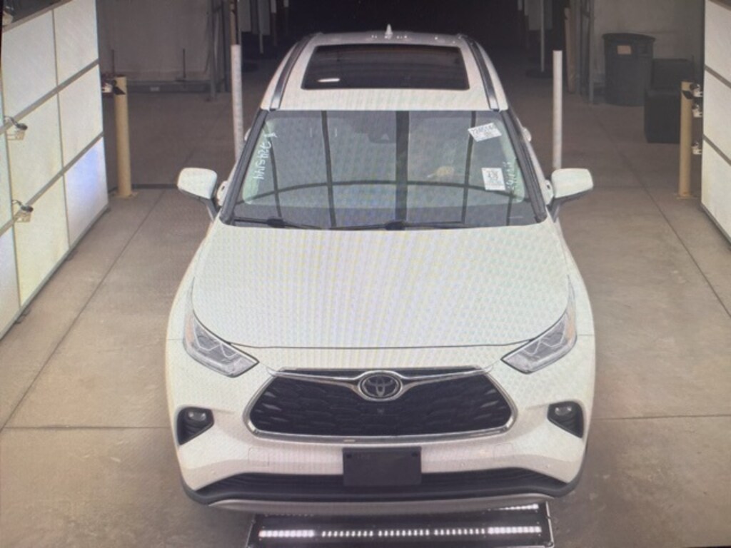Used 2022 Toyota Highlander Platinum SUV