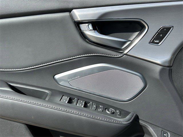 New 2026 Platinum White Pearl Acura Technology Package image 27