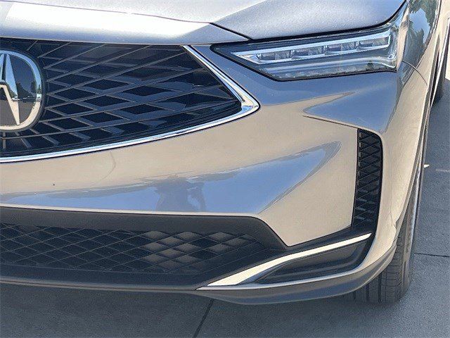 Certified Used 2026 Platinum White Pearl Acura FWD image 9