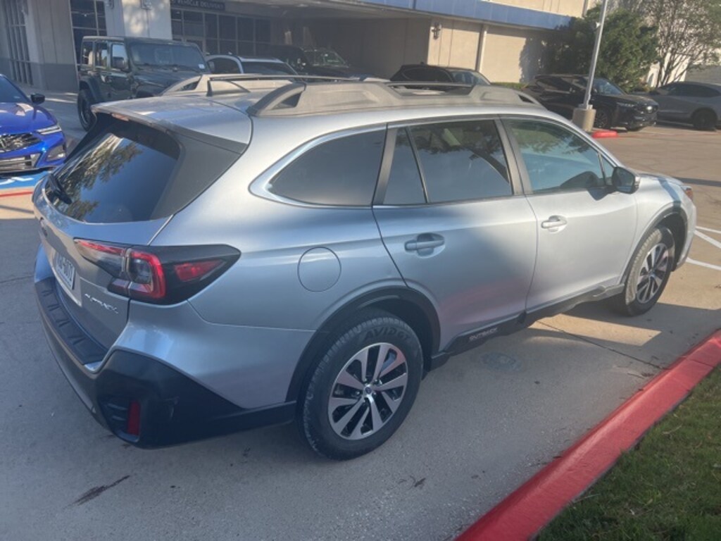 Used 2021 Subaru Outback Premium SUV