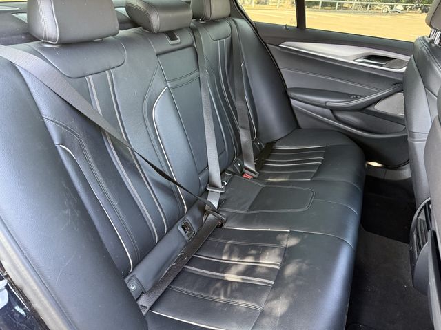 Used 2020 Carbon Black Metallic BMW M550i xDrive image 27