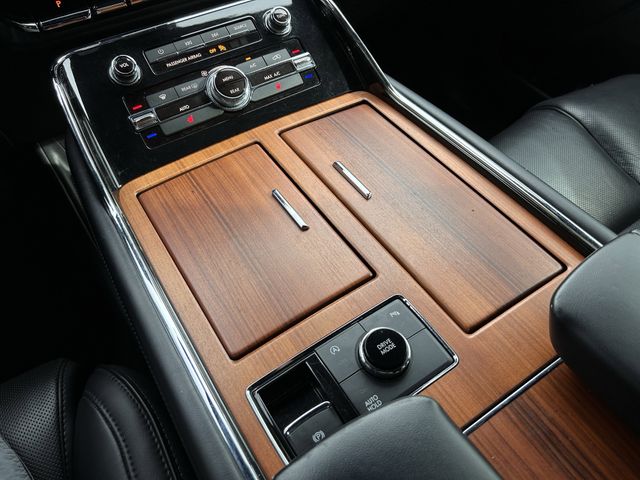 Used 2018 Burgundy Velvet Metallic Tinted Clearcoat Lincoln Premiere image 23