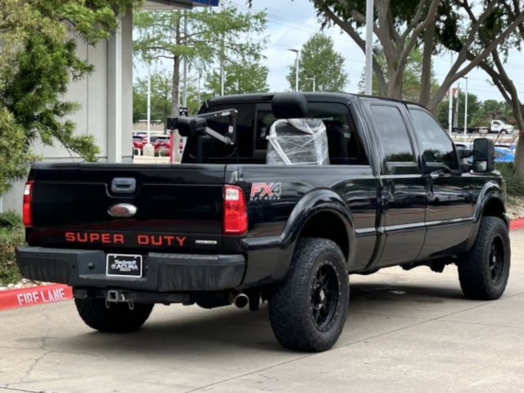 Used 2016 Ford F-250 Lariat Truck Crew Cab