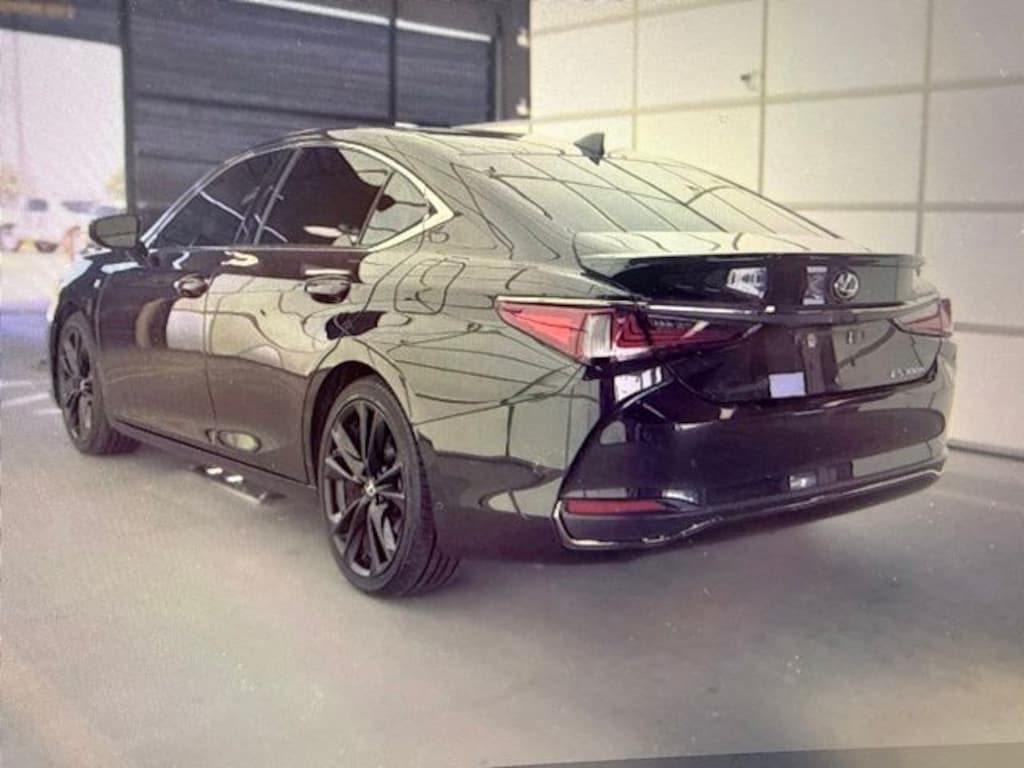 Used 2024 Lexus ES 300h 300h F Sport Handling Sedan