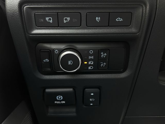 Used 2023 Oxford White Ford Platinum image 29