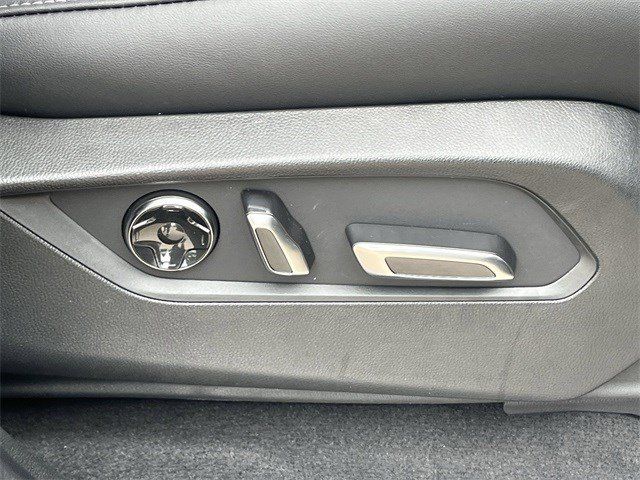 New 2026 Platinum White Pearl Acura FWD Technology Package image 30